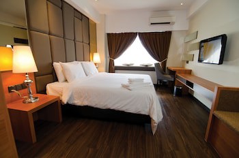 C'haya Hotel