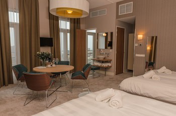 Amadi Panorama Hotel