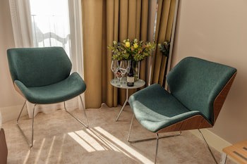 Amadi Panorama Hotel