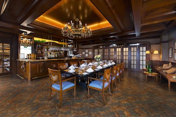 Rocks Hotel
