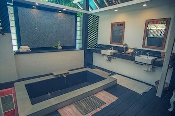 Baan Suan Residence