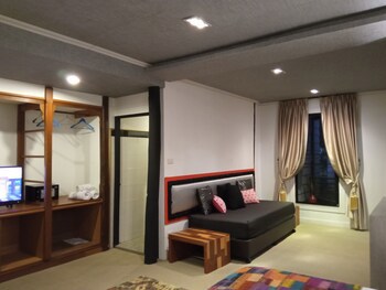 Baan Suan Residence