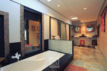 Baan Suan Residence