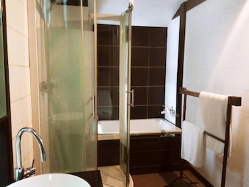 Baan Suan Residence