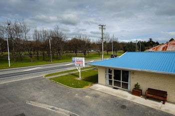 Esplanade Motels