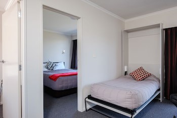 Esplanade Motels