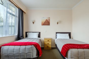 Esplanade Motels