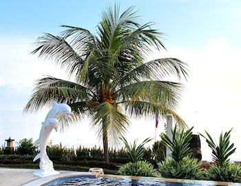 Bondalem Beach Club