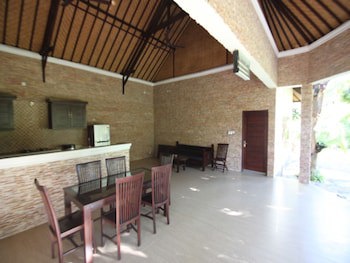 Bondalem Beach Club