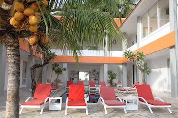 Bondalem Beach Club