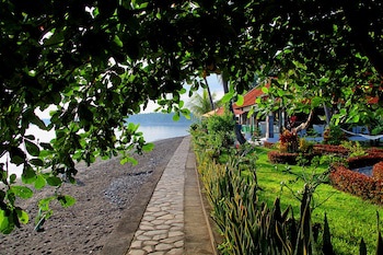 Bondalem Beach Club