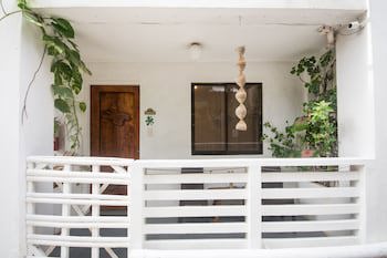 8Colors Beach House