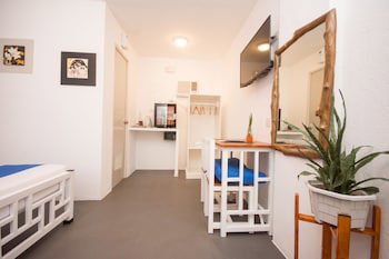 8Colors Beach House