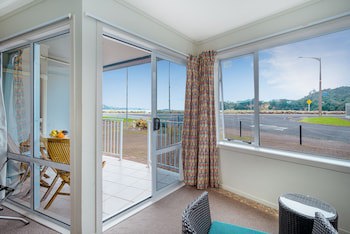 Waterfront Apartments Whitianga