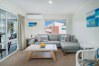 Waterfront Apartments Whitianga