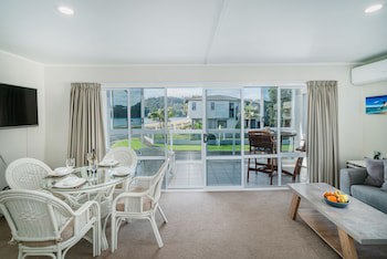 Waterfront Apartments Whitianga