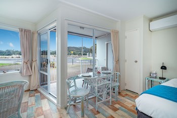 Waterfront Apartments Whitianga