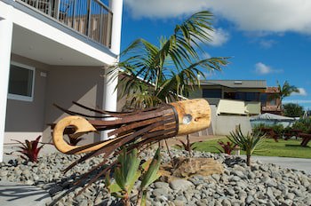Bailey's At The Beach Motel