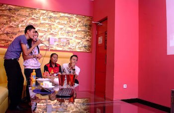 Aston Niu Manokwari
