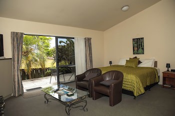 Peninsula Motel