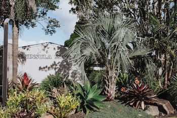 Peninsula Motel