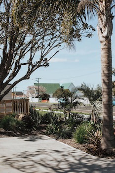 Peninsula Motel