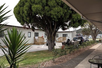 Peninsula Motel