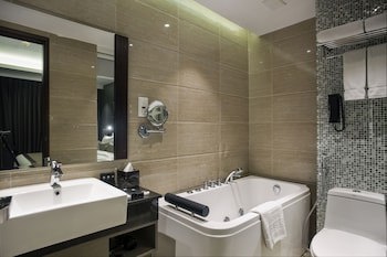 Best Western Plus Maple Leaf