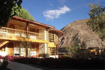 Iorana Urubamba Hotel