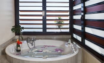 Le Tahiti By Pearl Resorts