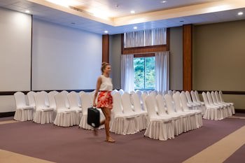Le Tahiti By Pearl Resorts