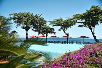 Le Tahiti By Pearl Resorts