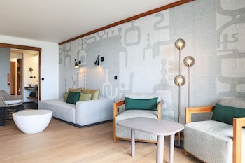 Le Tahiti By Pearl Resorts