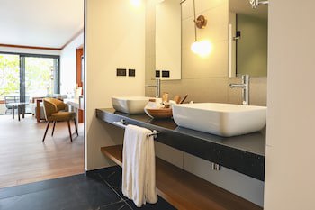 Le Tahiti By Pearl Resorts