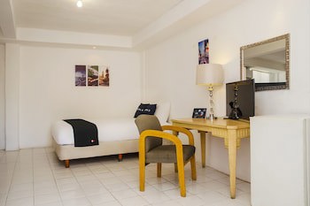 Capital O Hotel Dos Mares, Cabo San Lucas