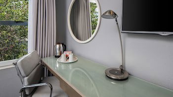 Holiday Inn Johannesburg Airport, An Ihg Hotel