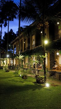 Kayu Arum Resort