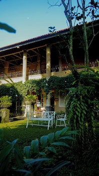 Kayu Arum Resort