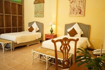 Kayu Arum Resort