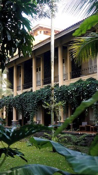 Kayu Arum Resort