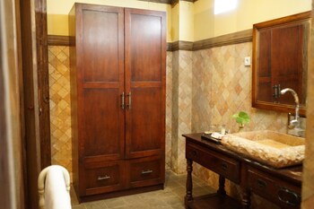 Kayu Arum Resort