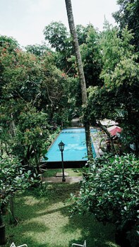 Kayu Arum Resort