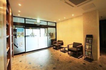 Chakan Hotel