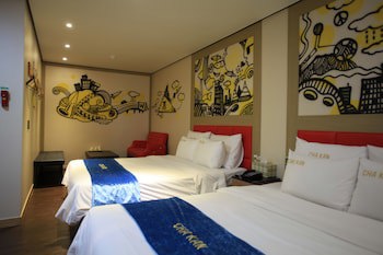 Chakan Hotel
