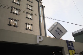 Chakan Hotel