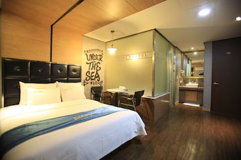 Chakan Hotel
