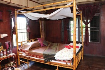 Bong Thom Home Stay