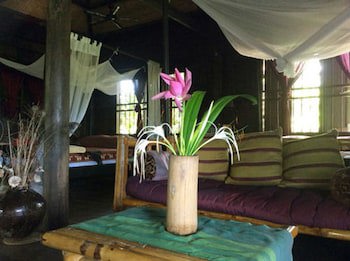 Bong Thom Home Stay