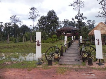 Bong Thom Home Stay
