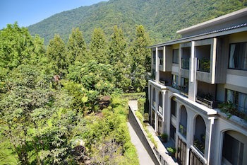 Tai Yi Red Maple Resort